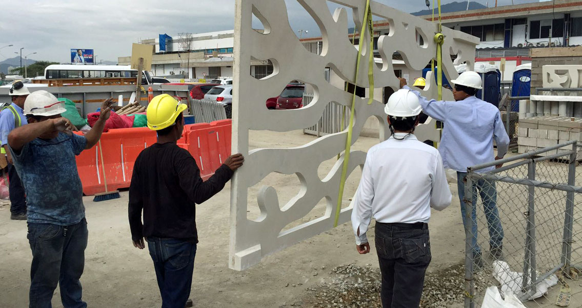 MC lieferte Hochleistungsfließmittel für die Herstellung von ästhetisch ansprechenden Fassadenelementen für den Flughafen von Santa Marta, Kolumbien. 